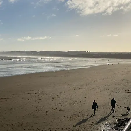 Horseshoe - 1 Bed With Hot Tub & Sauna * Filey